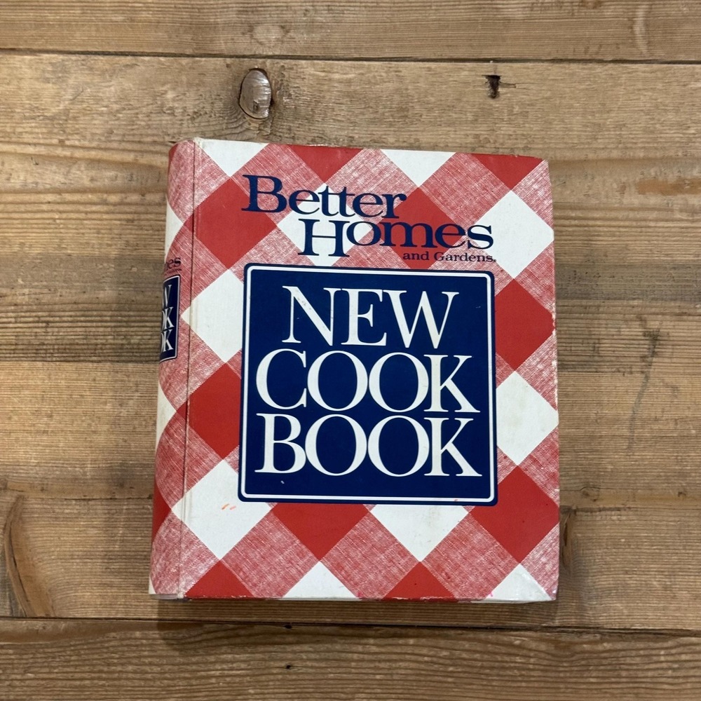 Vintage Better Homes and Gardens Cookbook: 1989 Red Checkered Binder